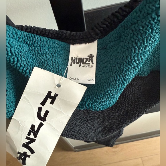 Hunza G two tone one piece swim suit. Unused with tags! - Picture 3 of 6